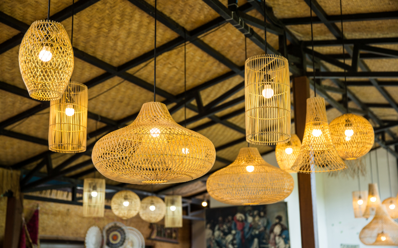 A variety of pendant lights