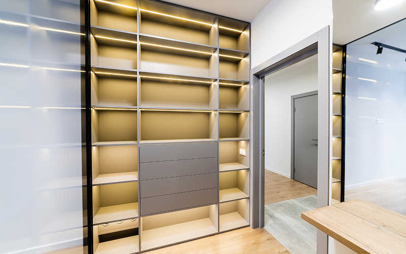 Image of an empty wardrobe
